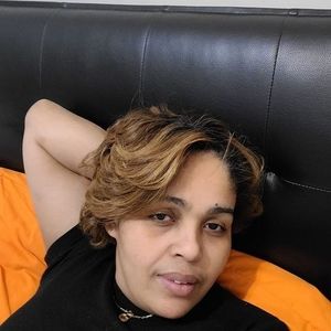 Meet your Posher, Josefa